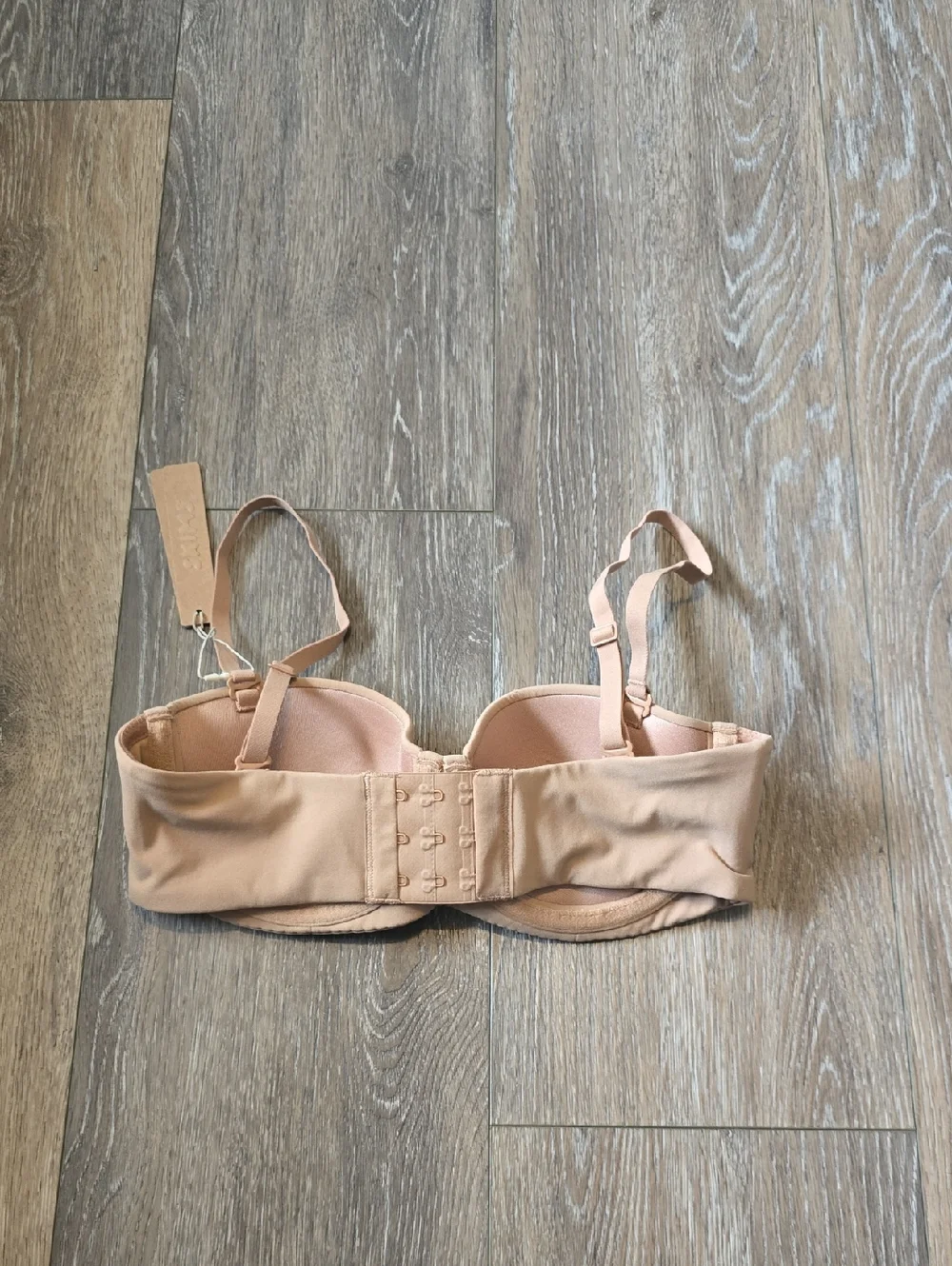 SKIMS Kim Kardashian Women's 32B Fits Everybody Strapless Bra New w/ Tags! - Picture 2 of 4